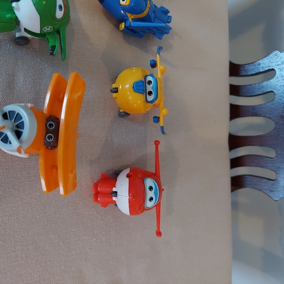 Super Wings mini's set of 7 interacting toys - Picture 5 of 8